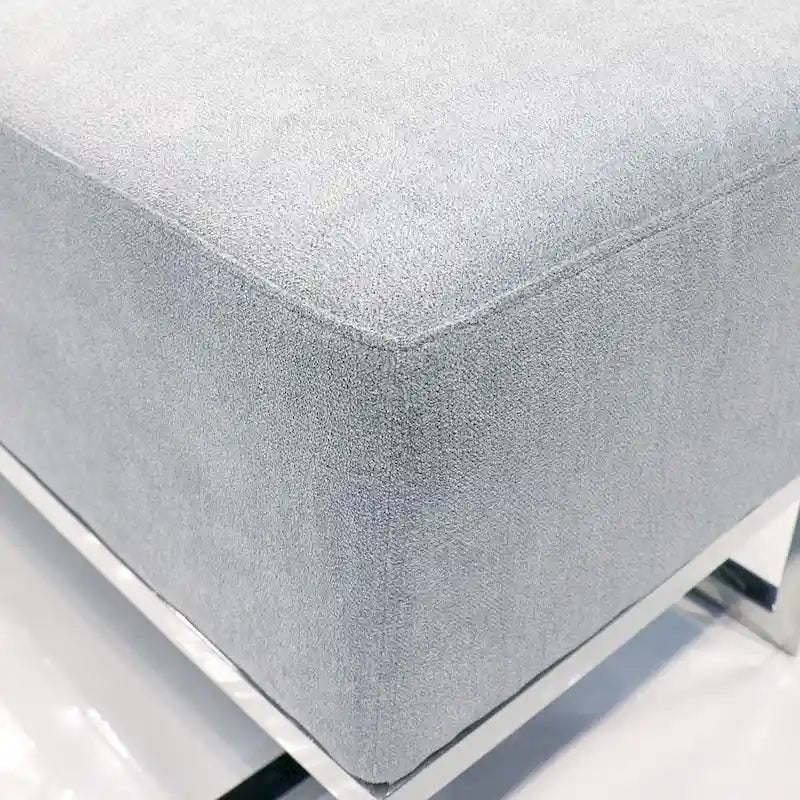 Panca Imbottita Avorio/Blu, Gambe in Acciaio Inox, 3 Posti