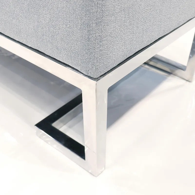 Panca Imbottita Avorio/Blu, Gambe in Acciaio Inox, 3 Posti